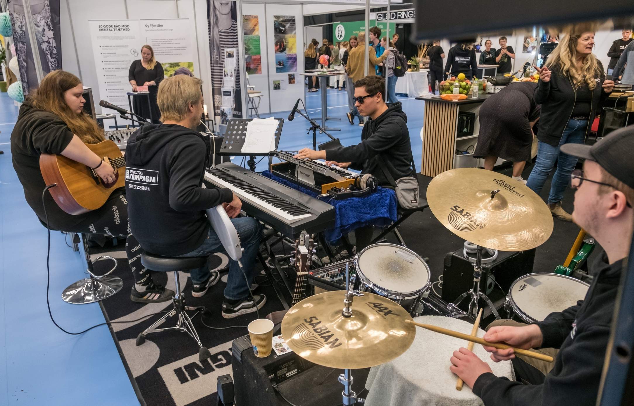 Musik På Standen Ved Specialkompasset