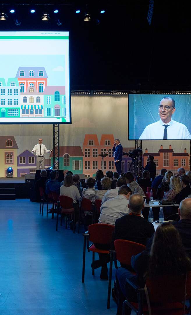 Hal D Kick Off Skærme Deltagere