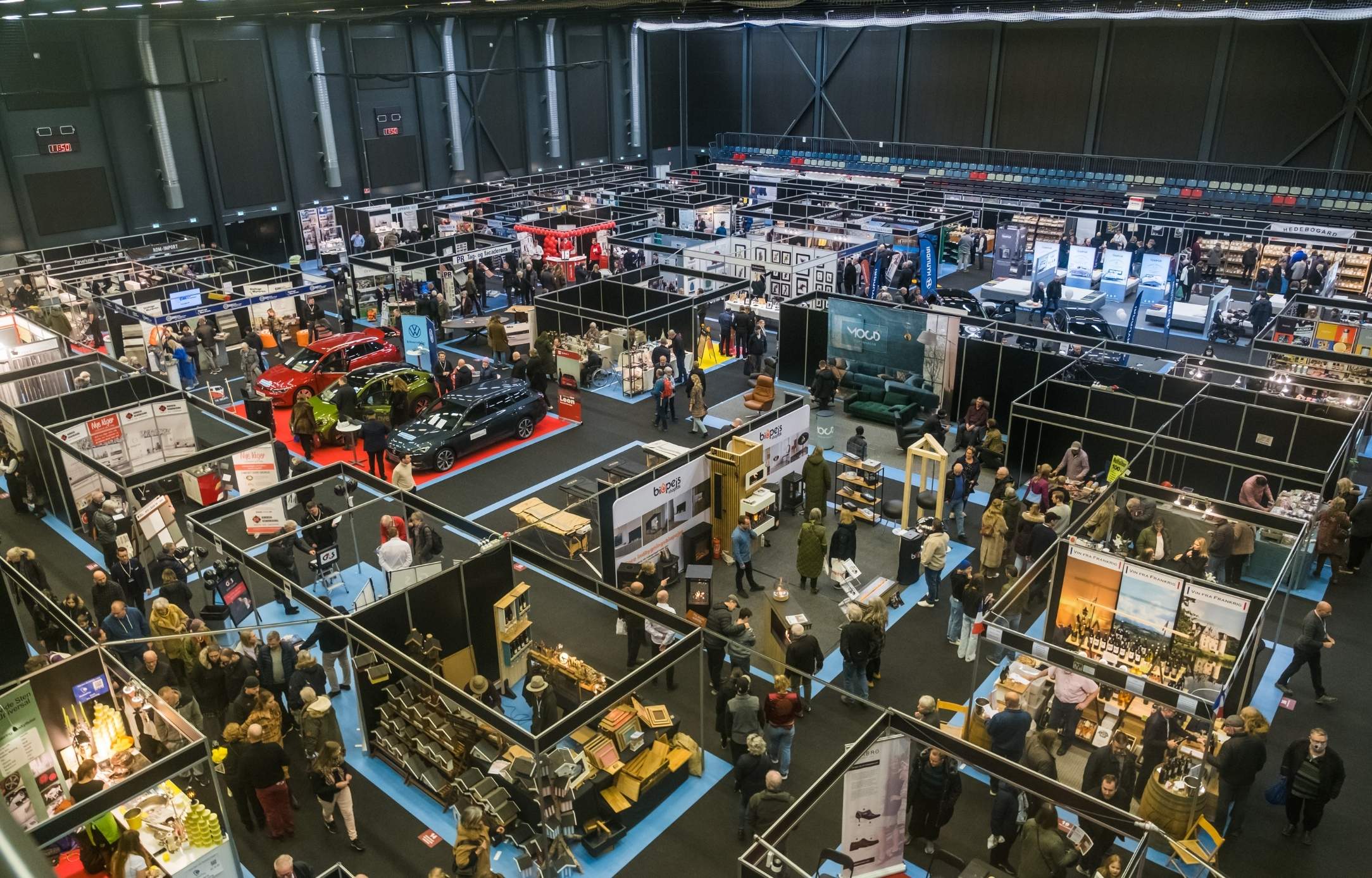 Hal D Messe Gallery Max 2168 X 1388 Px