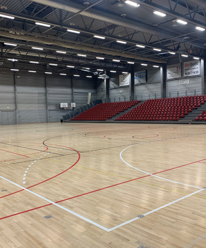 Hal C - tribune i Roskilde Kongres- og Idrætscenter Hal C - tribune i Roskilde Kongres- og Idrætscenter