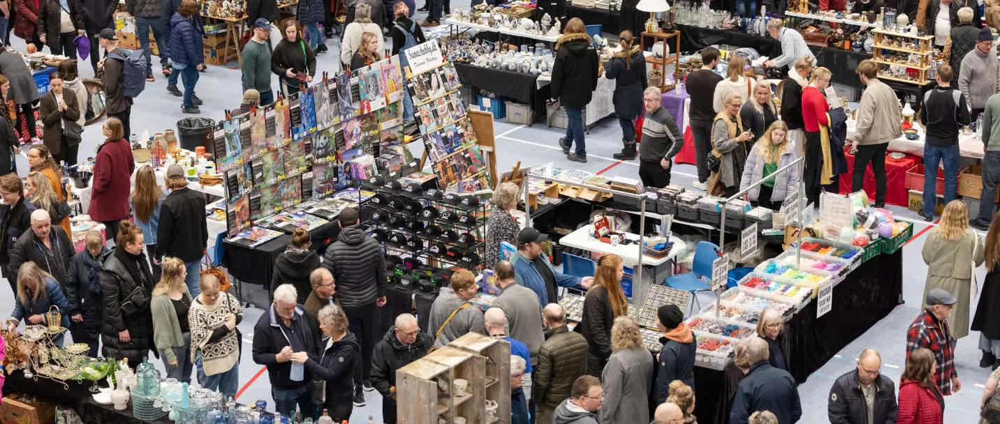 Kræmmer Og Loppemarked I Roskilde 1432 X 608 Px