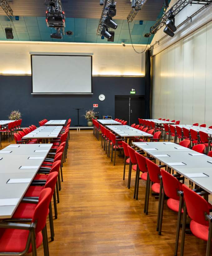 Sal A2 Med Gruppeborde 680 X 820 Px