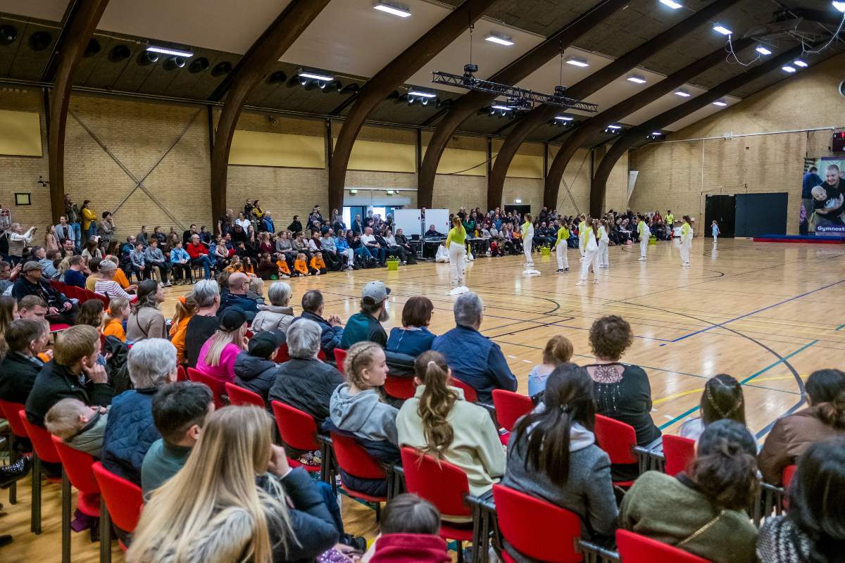 Gymnastik-opvisning i Hal B