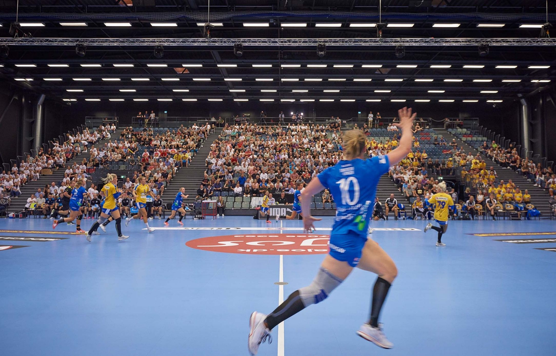 Hal D, sport, håndbold, tribune Hal D, sport, håndbold, tribune