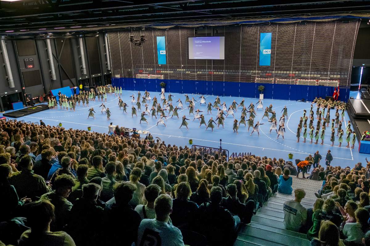 DGI-forårsopvisning i hal D fra tribunen