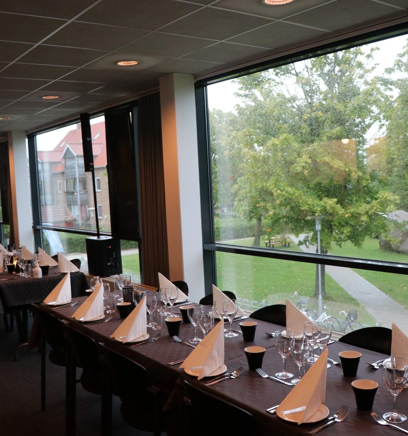 Restaurant 1348 X 1440 Px